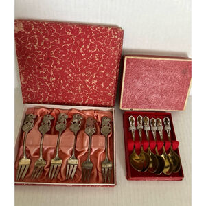 Set of Thailand, forks and spoons